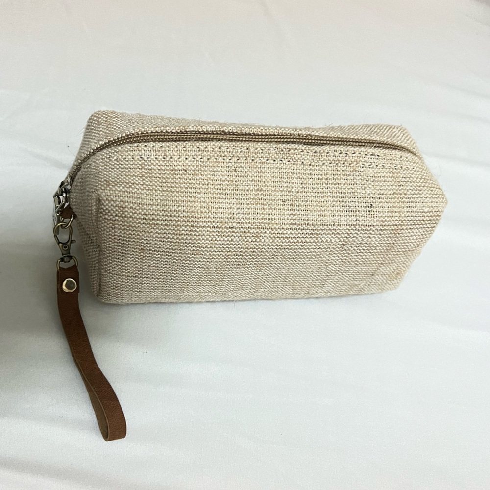 Pouch. Hand made from Nepal handicraft.